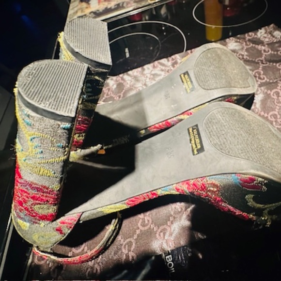 Flower Guess Block Pump Heel Shoes - Size 8.5 - Picture 11 of 15